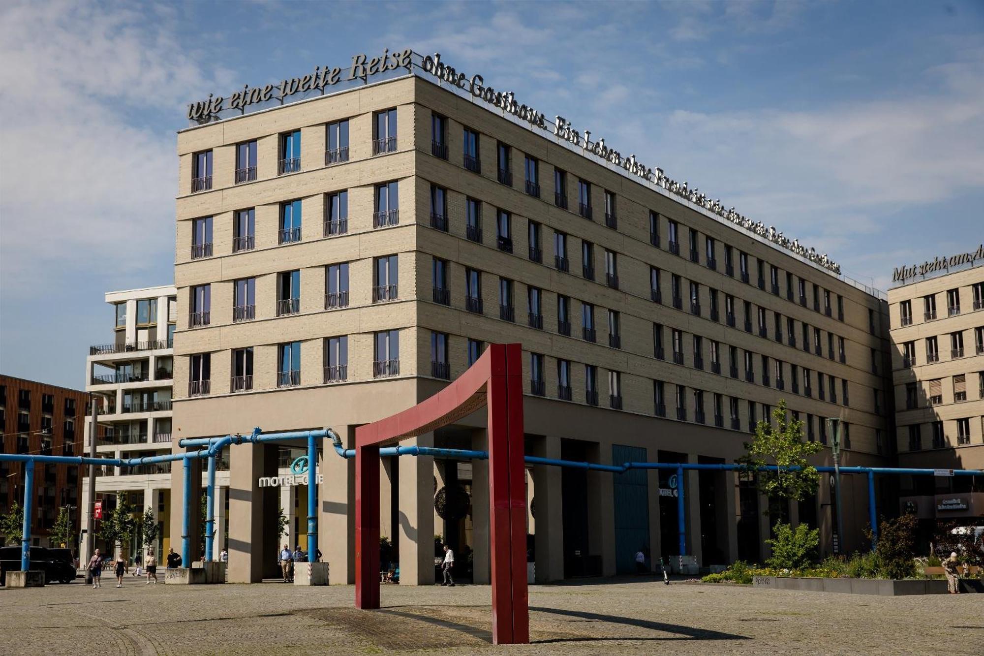 Motel One Dresden Am Zwinger Exteriör bild