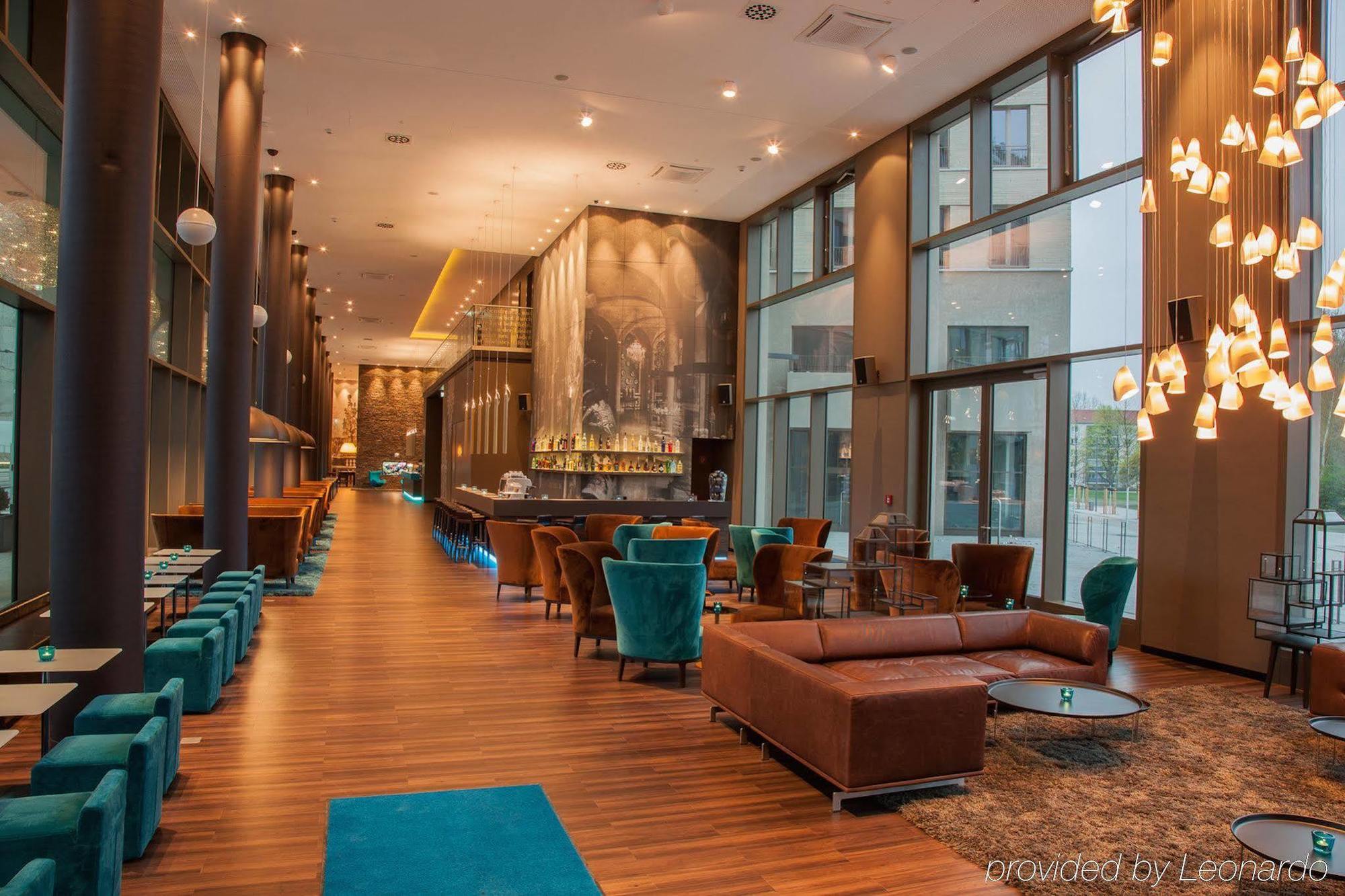 Motel One Dresden Am Zwinger Exteriör bild